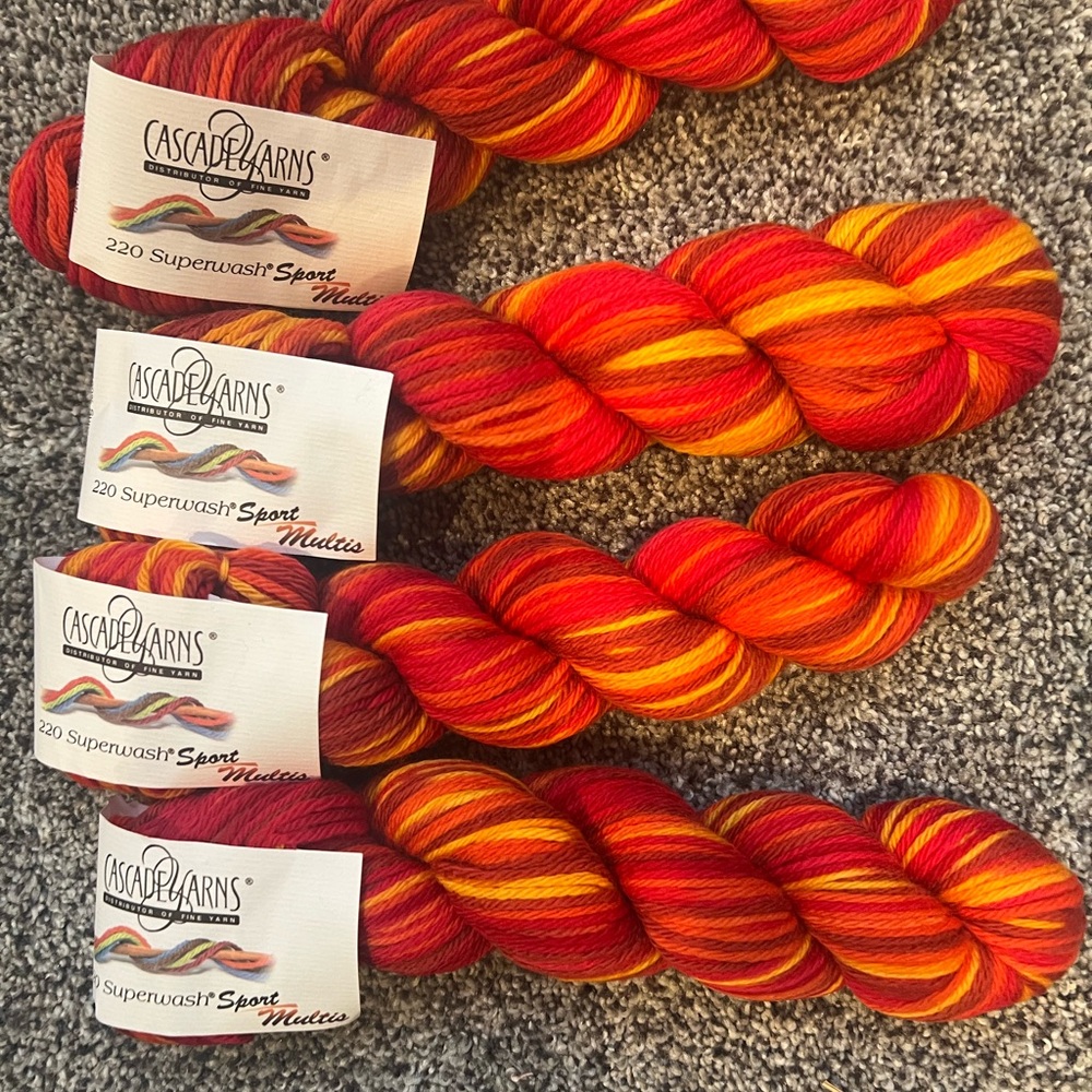 Cascade Farms 220 Superwash Sport -  Red-Orange Multicolor Yarn- lot of 4 skeins